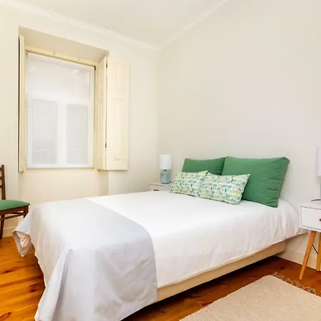 Whome | Almirante Reis Deluxe * Lissabon